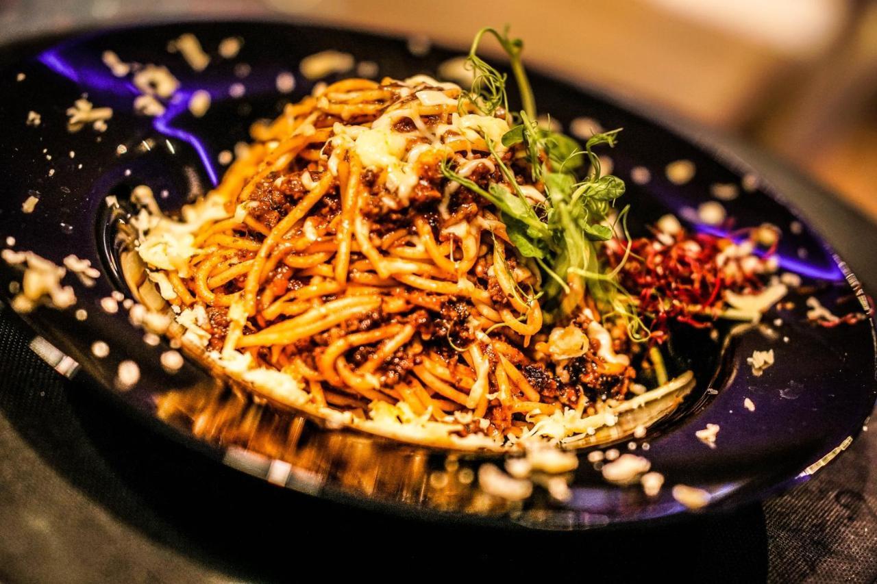 尼彻兹 New Corner酒店 外观 照片